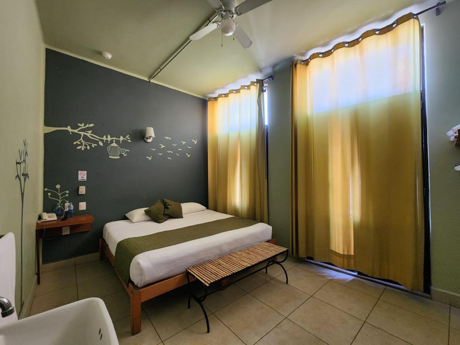 Hotel Plaza Керетаро Екстер'єр фото