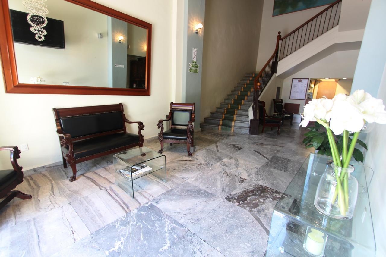 Hotel Plaza Керетаро Екстер'єр фото