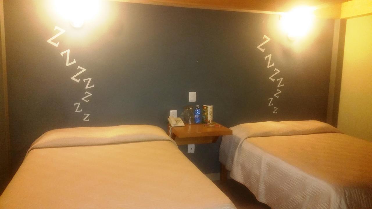 Hotel Plaza Керетаро Екстер'єр фото